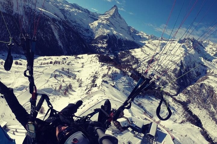 Zermatt Paragliding Tandem Flight with Matterhorn View (20–25min)