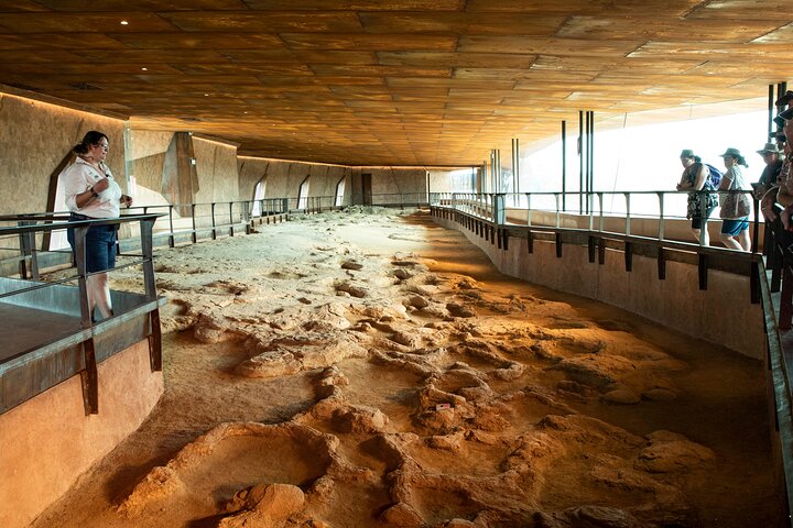 Full Day Winton Discovery Day Tour from Longreach