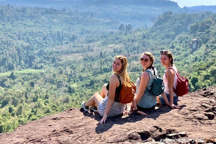 Kulen Mountain with Beng Mealea and Tonle Sap Small Group Tour