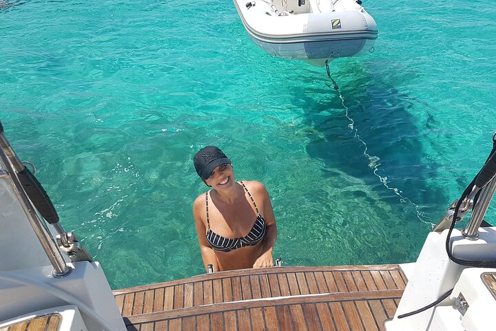 Magdalene Archipelago Sailing Tour | From Santa Teresa