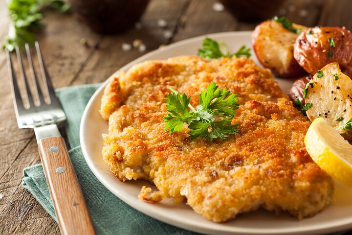 Traditional German Food and Nuremberg Old Town Private Tour