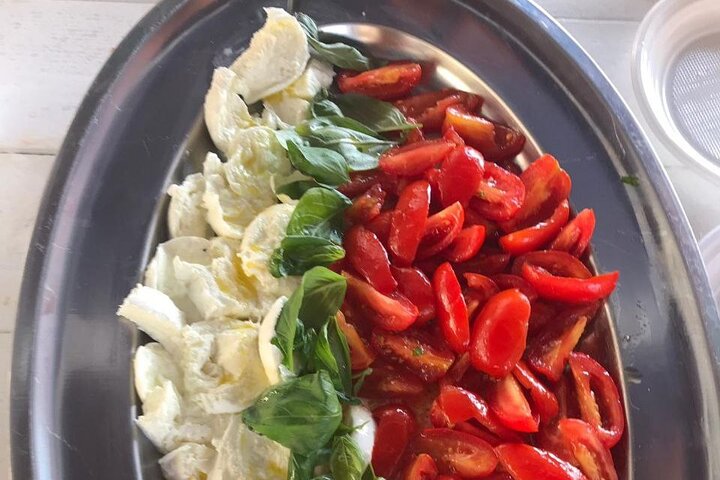 Boat excursion with lunch on board to discover Ischia