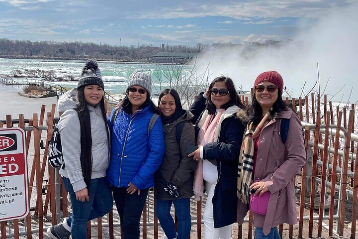 Niagara Falls 1 Day Tour from NYC with Maid of the Mist Boat Ride