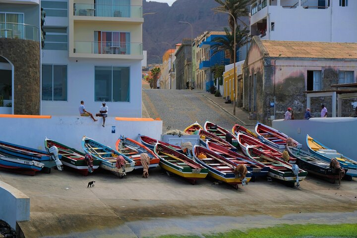Full-Day Hiking Experience Ponta do Sol - Fontainhas - Cruzinha with Lunch