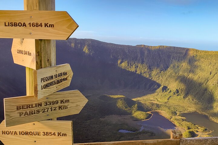 Faial Island: Full Day with Local Guide, Volcanoes and Landscapes