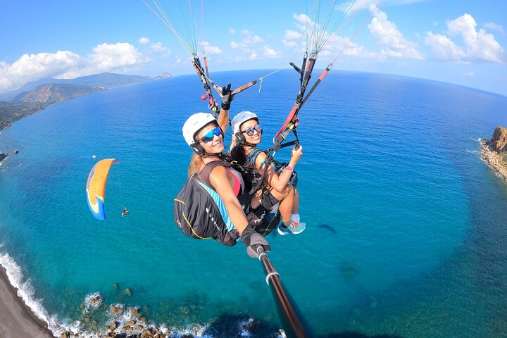 Tandem Paragliding Flight in Cefalù