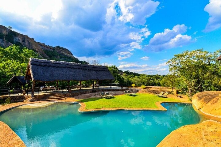 Matopos Park Day Game Drive With Rhino Tracking!