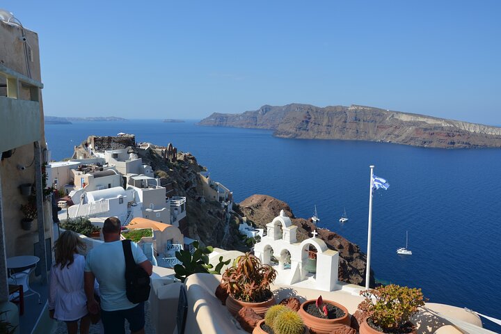 Santorini Highlights Small-Group Tour with Wine Tasting option
