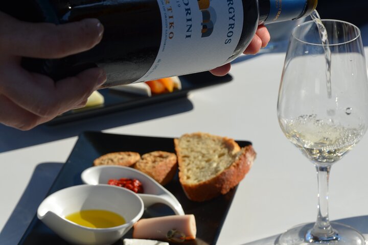 Santorini Highlights Small-Group Tour with Wine Tasting option