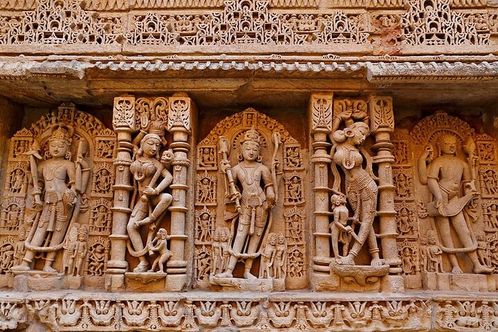 Stepwells of Gujarat: Adalaj and Rani ki Vav Private Tour