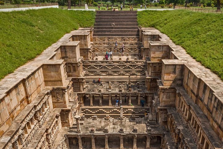 Stepwells of Gujarat: Adalaj and Rani ki Vav Private Tour