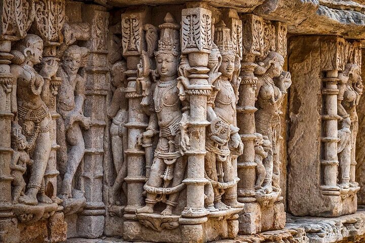 Stepwells of Gujarat: Adalaj and Rani ki Vav Private Tour