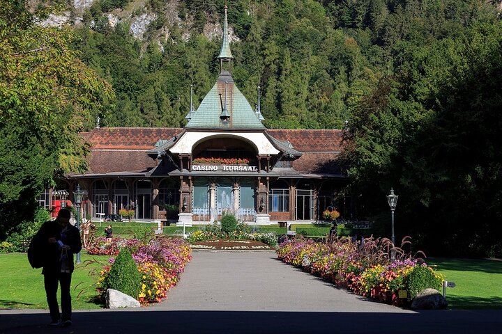 Lucerne: Grindelwald, Interlaken & Lauterbrunnen Guided Day Trip