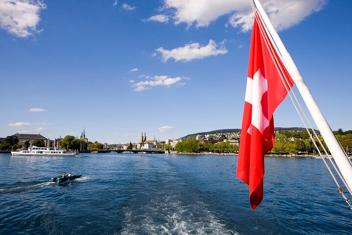 Zurich Sights: Cruise, Lindt Chocolate and optional FIFA Ticket