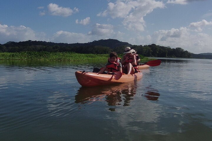 Kayaking tour in the Chagres River