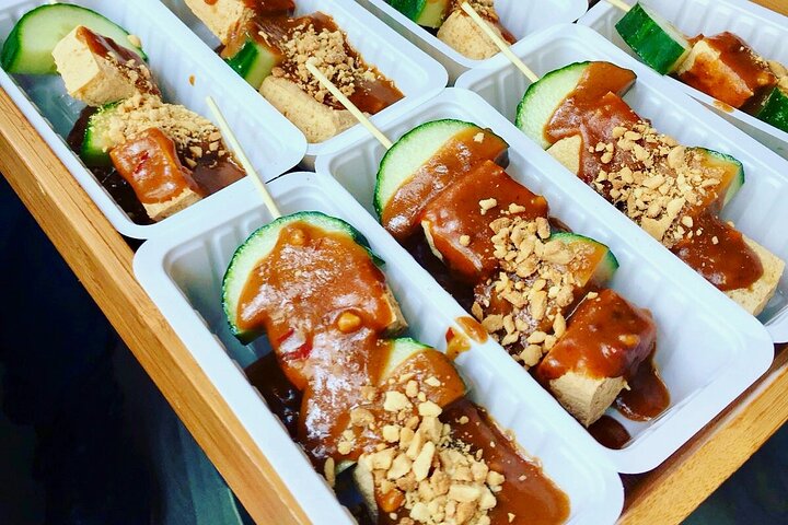 Rotterdam Walking Food Tour with Delicious Tastings