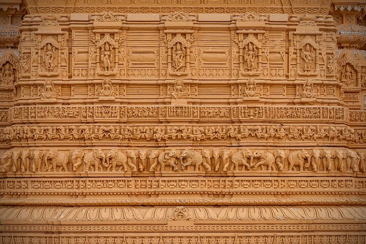 Historical and Spiritual Sojourn: Rajkot to Somnath Tour