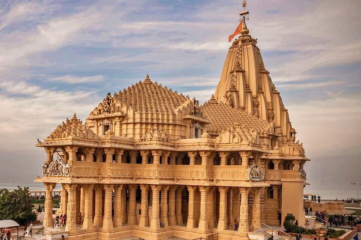 Historical and Spiritual Sojourn: Rajkot to Somnath Tour