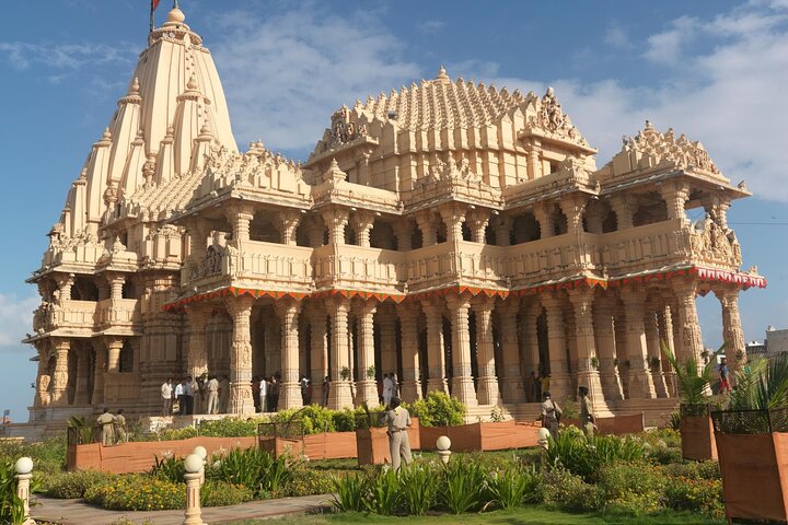 Historical and Spiritual Sojourn: Rajkot to Somnath Tour