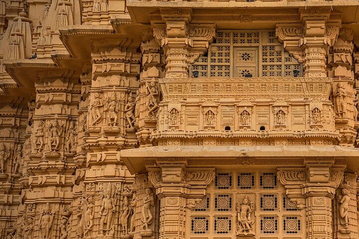 Historical and Spiritual Sojourn: Rajkot to Somnath Tour