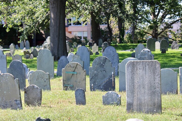 Massachusetts Self-Guided Audio Tour Bundle: 10+ Tours