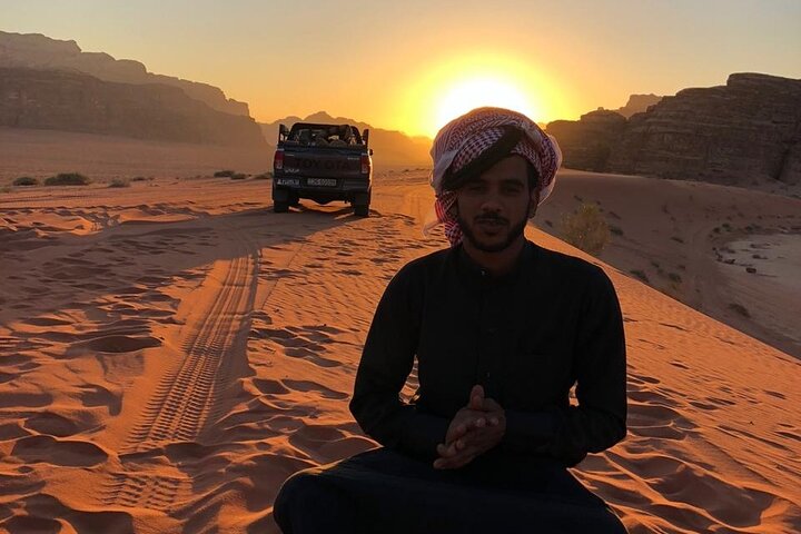 Full Day Jeep Tour & Traditional Lunch - Wadi Rum Desert Highlights
