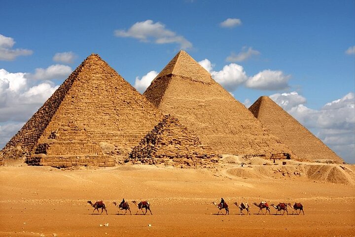 Pyramids and Lunch Cruise Day Tour from Port Sokhna