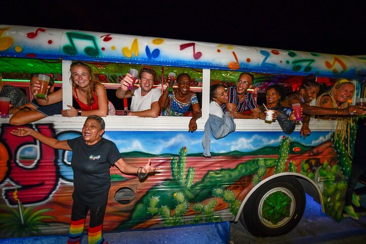 Aruba Nightlife Party Bus Tour, Free Cocktails, Live DJ & Host