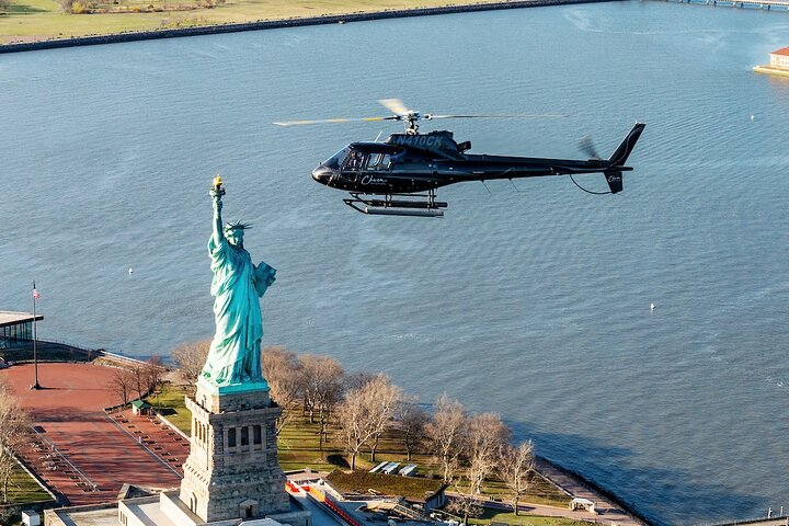 The Manhattan Helicopter Tour of New York