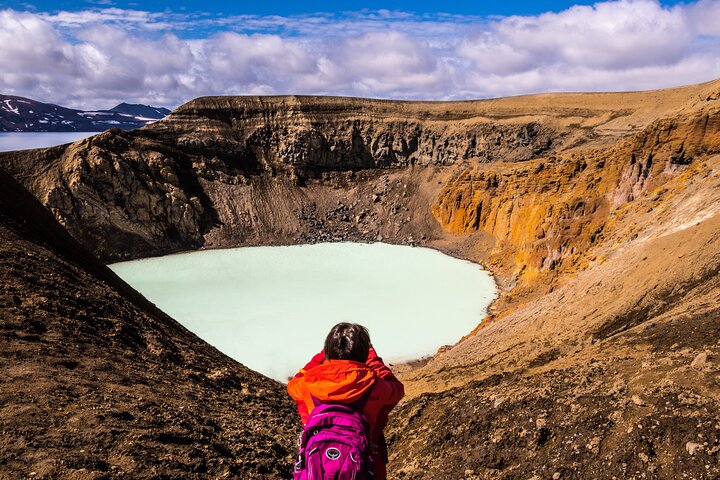 Private Askja Caldera and Viti Crater 4x4 Tour from Lake Myvatn