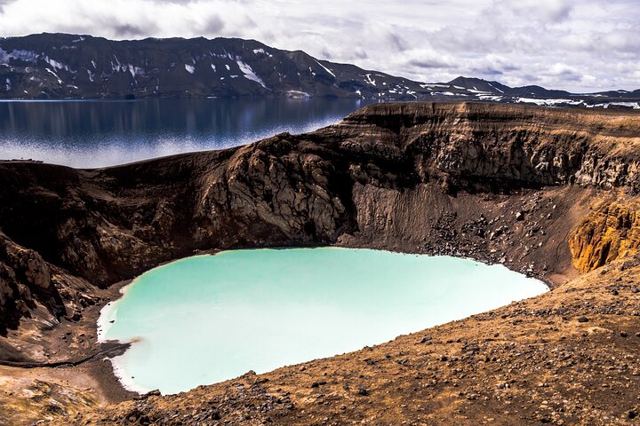 Private Askja Caldera and Viti Crater 4x4 Tour from Lake Myvatn