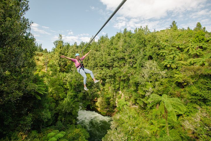 Rotorua Ziplines - Zipline Over Waterfalls - Free Sauna