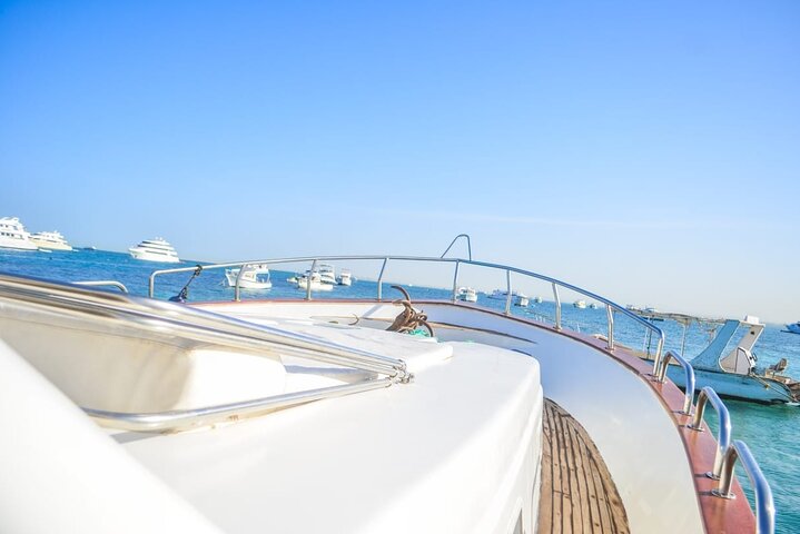 PRIVATE! | Full Day Charter Boat Trip| Up to 14 | Snorkeling and Islands tour