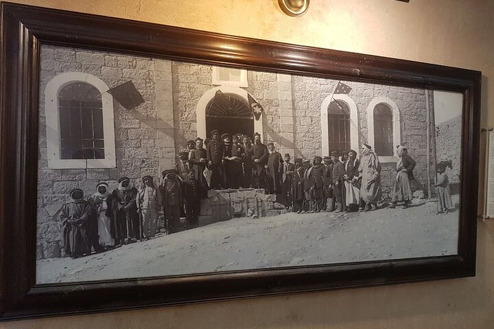 Private Walking Tour in Madaba with Local Guide