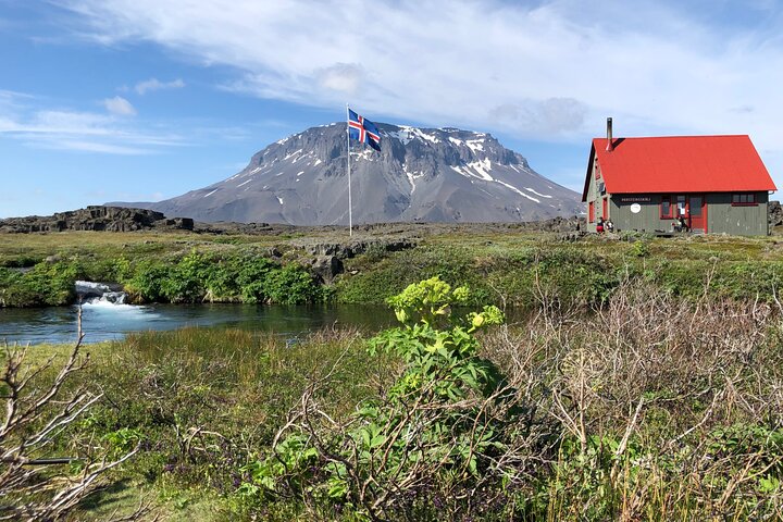 Private Askja Caldera and Viti Crater 4x4 Tour from Lake Myvatn