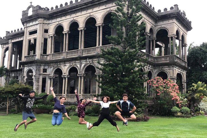 Bacolod Half Day Tour with The Ruins and Chicken Inasal Lunch