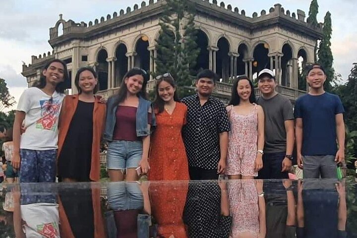 Bacolod Half Day Tour with The Ruins and Chicken Inasal Lunch