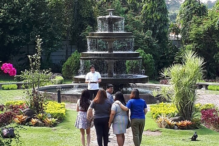 Bacolod Half Day Tour with The Ruins and Chicken Inasal Lunch