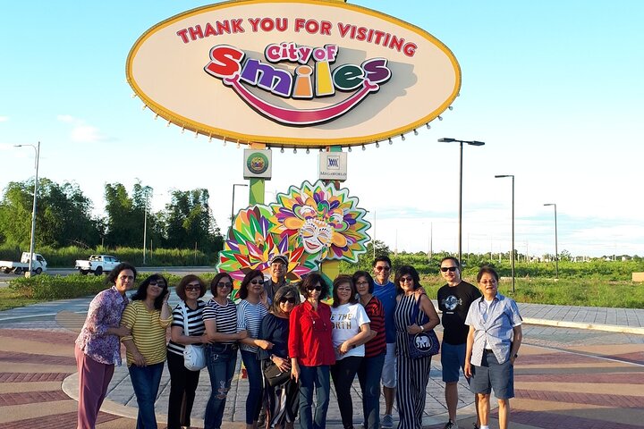 Bacolod Half Day Tour with The Ruins and Chicken Inasal Lunch