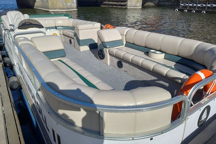 Cruises on the Motlawa River by a luxury catamaran - Gdańsk from the water side