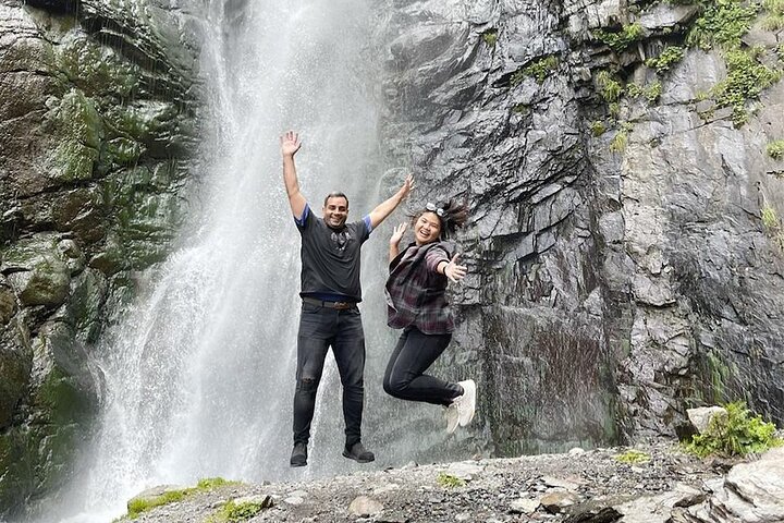 Kazbegi:Hiking to Gveleti Waterfall