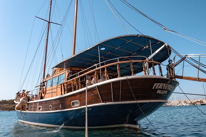 Fernandes Cruise to Blue Lagoon in Comino and Gozo