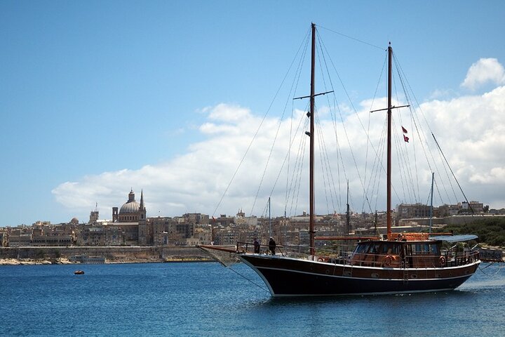 Fernandes Cruise to Blue Lagoon in Comino and Gozo