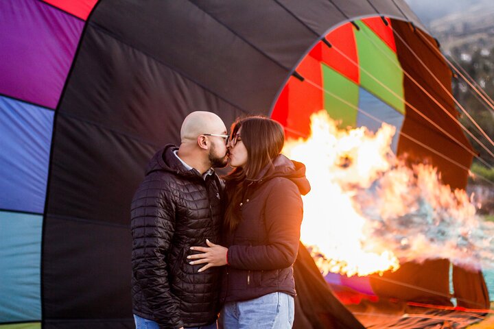 Private Free Flight in Hot Air Balloon for 2 in Ecuador
