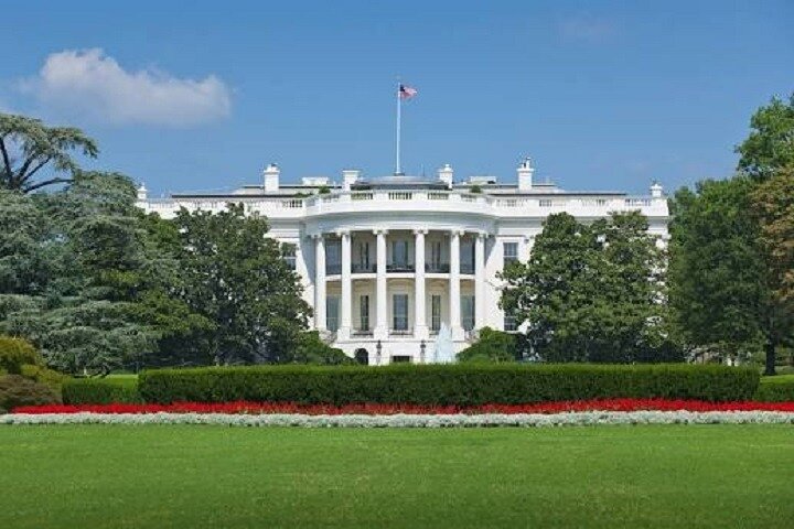 Private DC Day and Night Limousine Tours
