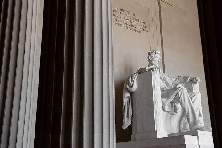 Private DC Day and Night Limousine Tours