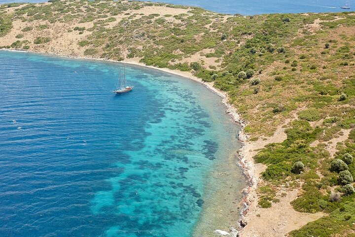 Bodrum Private Luxury Gulet Cruise – Swim, Lunch, Hidden Bays