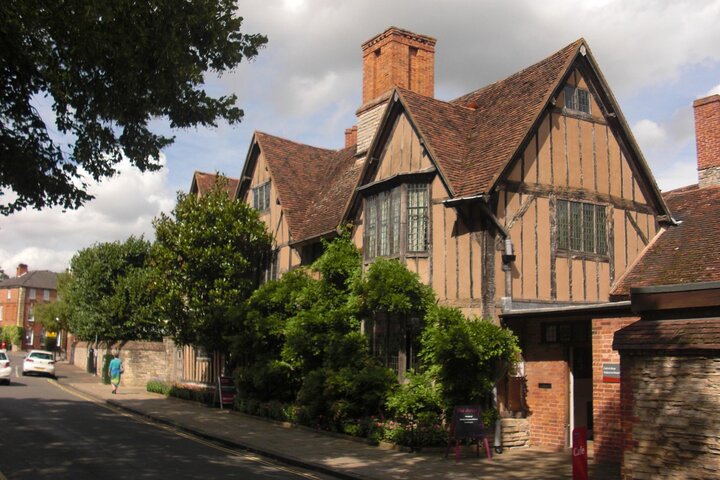 The WalkTalkShow.co.uk - Guided Tour of Stratford upon Avon
