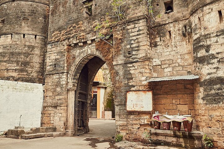 Royal Heritage: Rajkot to Gondal, Junagadh & Girnar Hill Day Trip