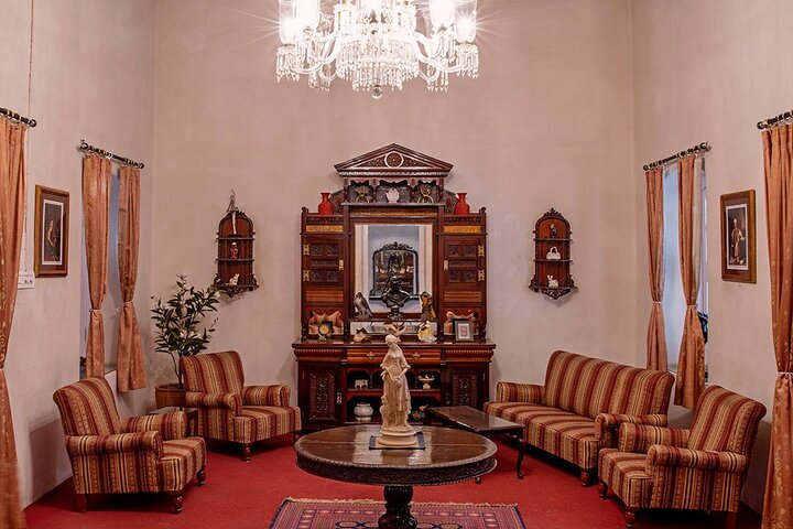 Royal Heritage: Rajkot to Gondal, Junagadh & Girnar Hill Day Trip
